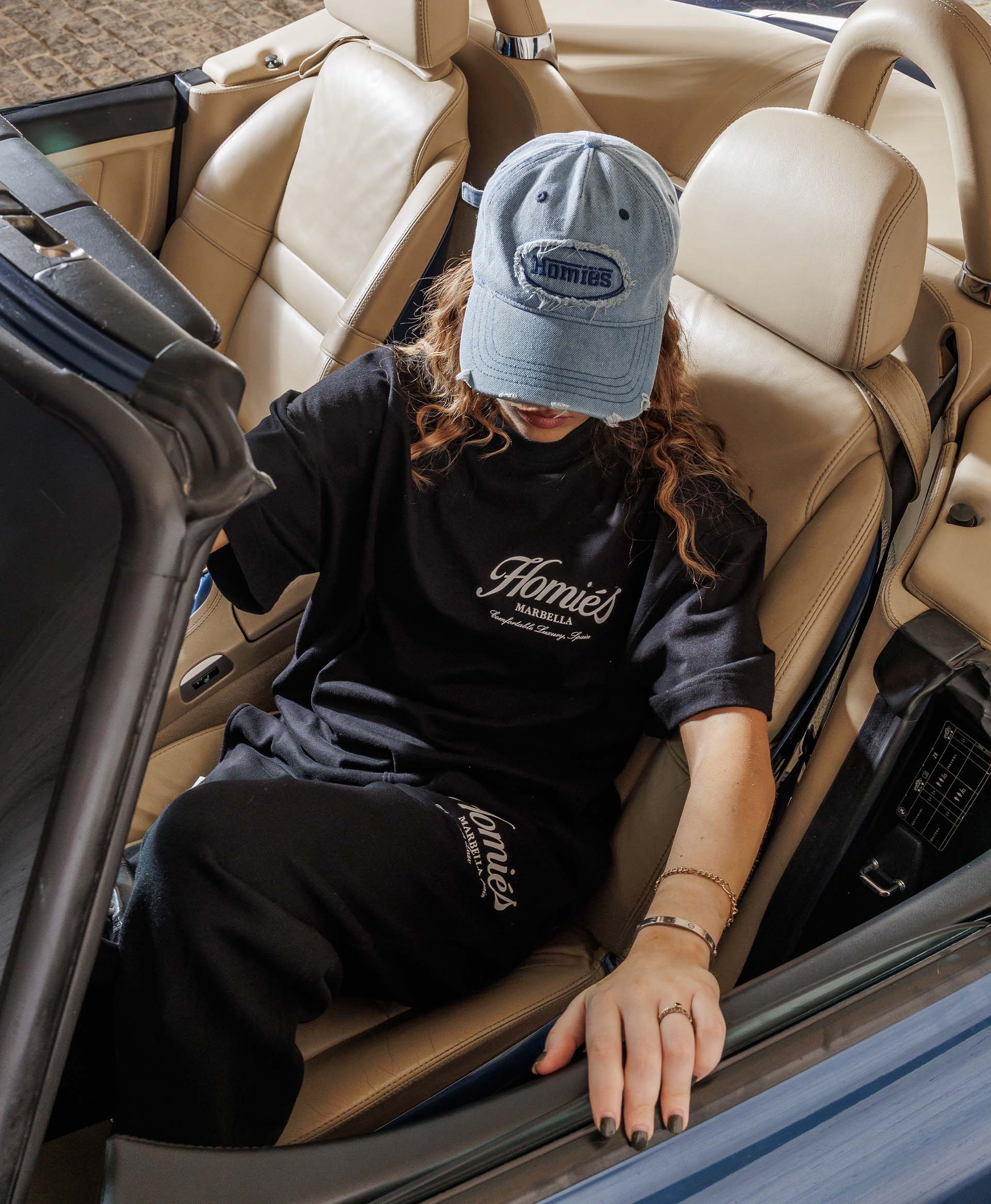 HOMIÉS ESSENTIALS T-SHIRT BLACK – HOMIESMARBELLA